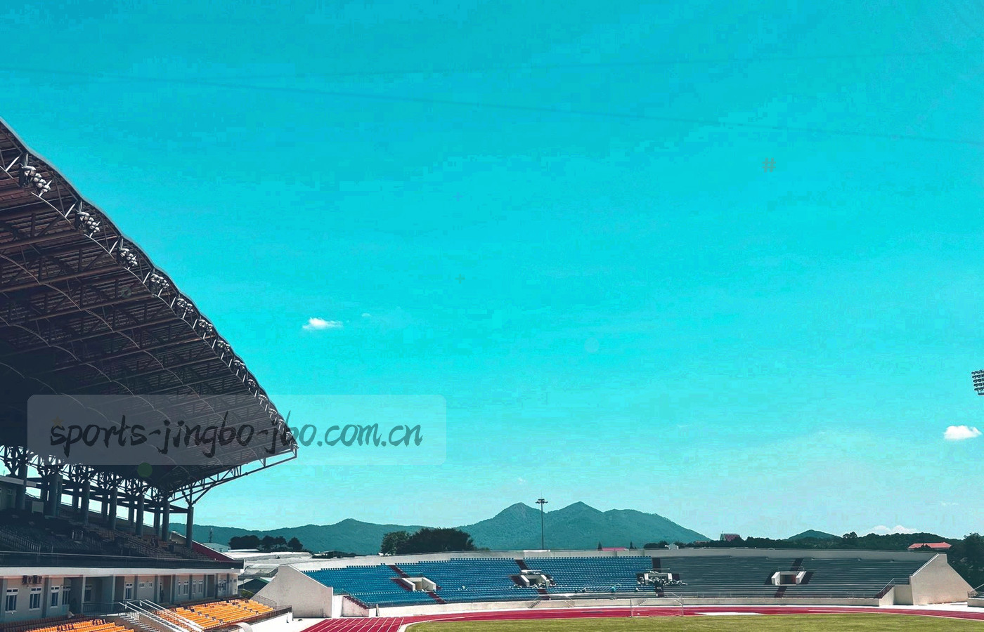俯拍的分档对照表特写，表格线清晰，数字列为等宽字体，右下角有折角标签